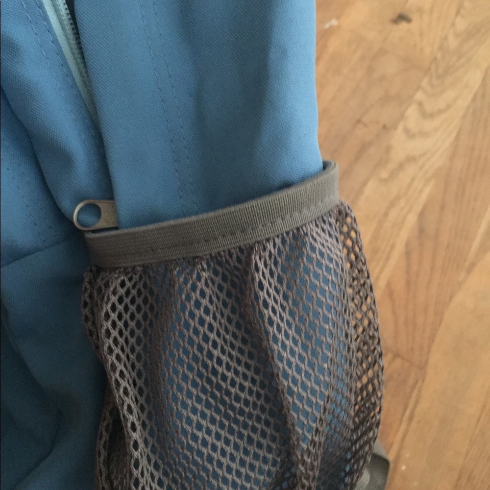 Backpack - Picture 4 of 6